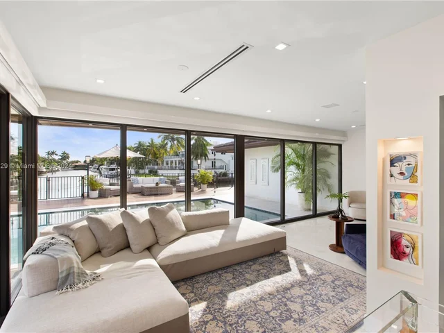 1300 Lugo Ave, Coral Gables FL 33156