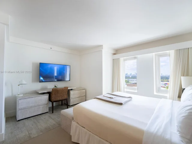 102 24th St # 1545, Miami Beach FL 33139