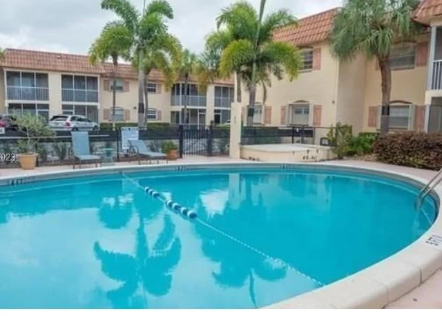 101 E Mcnab Rd # 325, Pompano Beach FL 33060