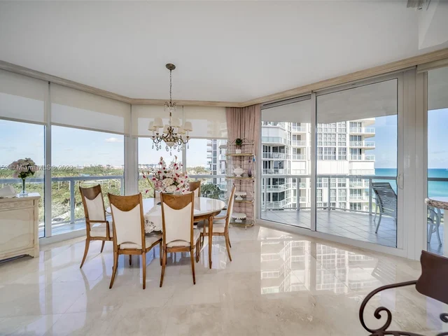 6001 N Ocean Dr # 702, Hollywood FL 33019