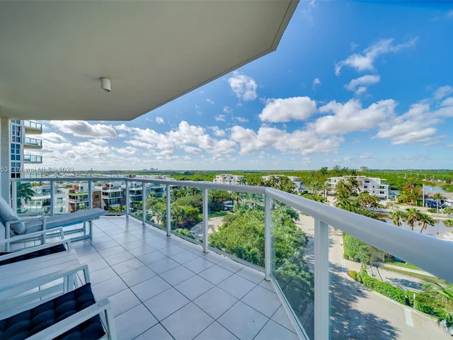 6001 N Ocean Dr # 702, Hollywood FL 33019