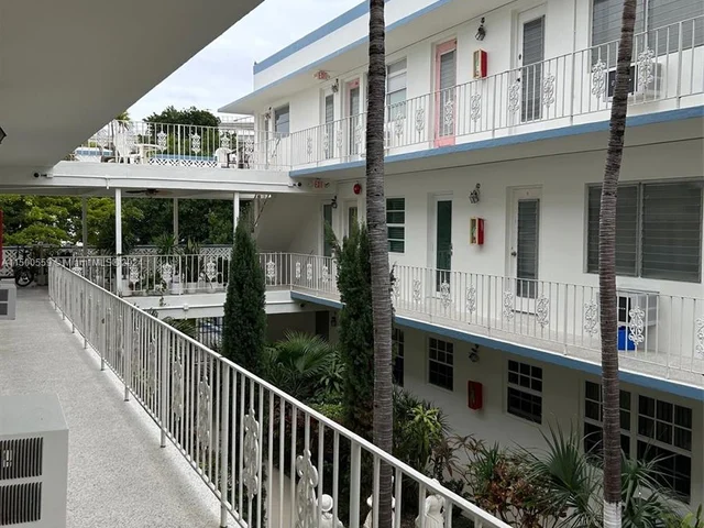 650 Pennsylvania Ave # 21, Miami Beach FL 33139