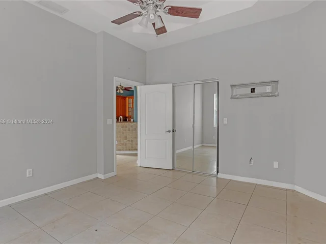 1819 NE 37th Pl, Homestead FL 33033