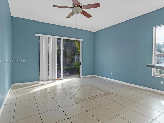 1819 NE 37th Pl, Homestead FL 33033