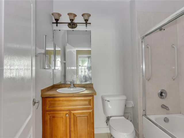 1819 NE 37th Pl, Homestead FL 33033