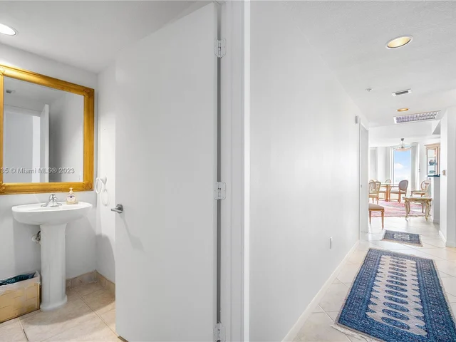 1551 N Flagler Dr # 818, West Palm Beach FL 33401