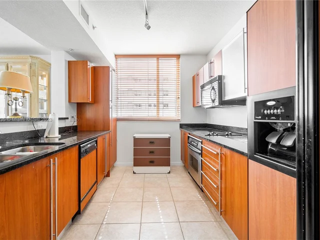 1551 N Flagler Dr # 818, West Palm Beach FL 33401