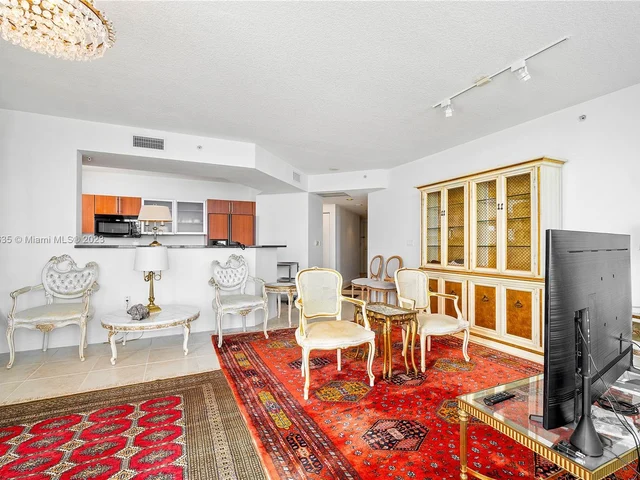 1551 N Flagler Dr # 818, West Palm Beach FL 33401