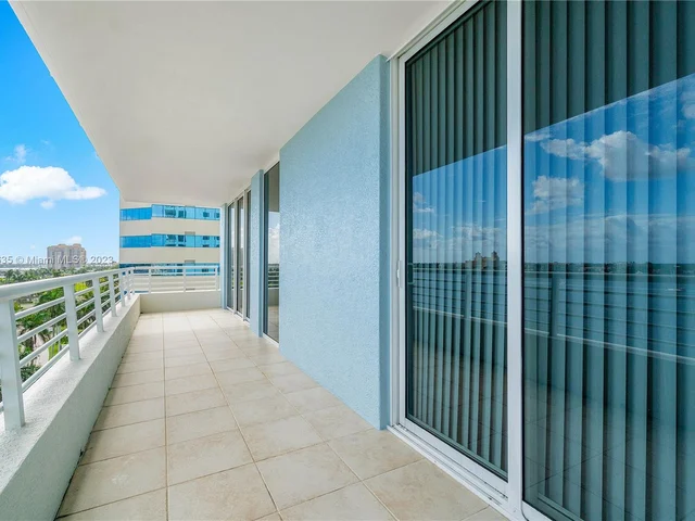 1551 N Flagler Dr # 818, West Palm Beach FL 33401