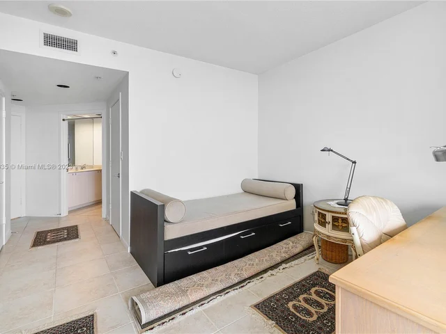 1551 N Flagler Dr # 818, West Palm Beach FL 33401