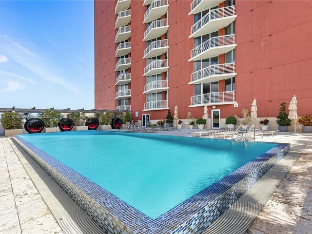 1551 N Flagler Dr # 818, West Palm Beach FL 33401