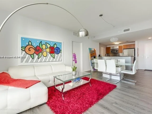 300 S Biscayne Blvd # 2506, Miami FL 33131