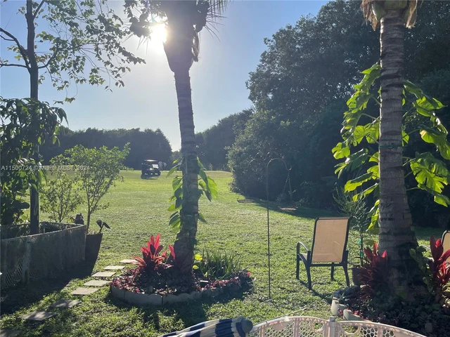 570 SW 20th Ct # 2, Delray Beach FL 33445