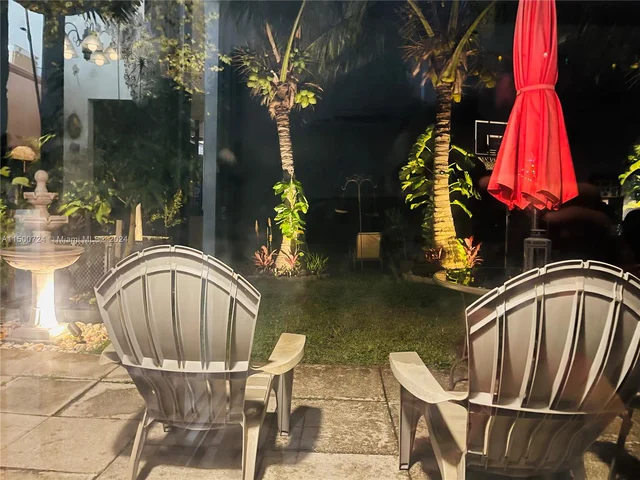 570 SW 20th Ct # 2, Delray Beach FL 33445