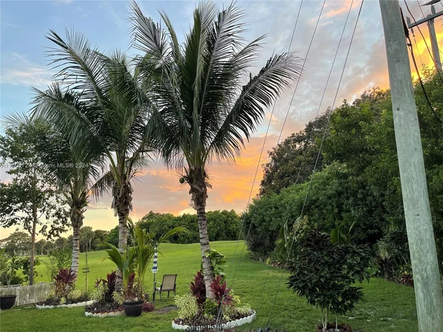 570 SW 20th Ct # 2, Delray Beach FL 33445