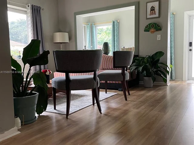 1520 NW 62nd Ter, Miami FL 33147