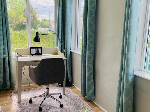 1520 NW 62nd Ter, Miami FL 33147