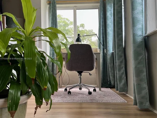 1520 NW 62nd Ter, Miami FL 33147