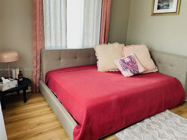 1520 NW 62nd Ter, Miami FL 33147