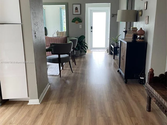 1520 NW 62nd Ter, Miami FL 33147