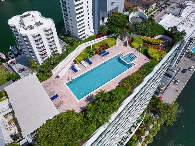 7934 West Dr # 901, North Bay Village FL 33141