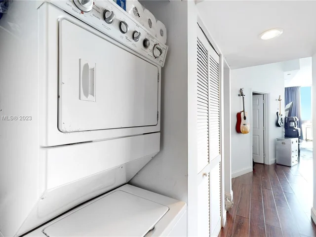 7934 West Dr # 901, North Bay Village FL 33141