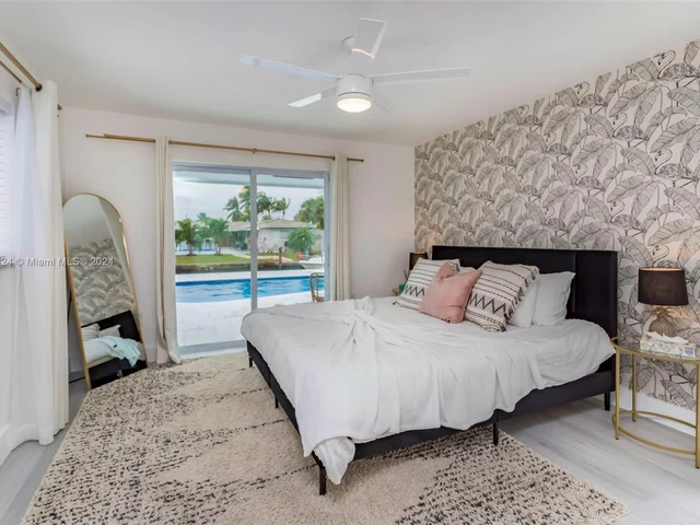 1731 SW 3 Avenue, Pompano Beach FL 33060