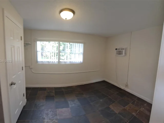 335 SW 18th Ave, Fort Lauderdale FL 33312