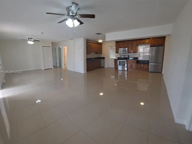 335 SW 18th Ave, Fort Lauderdale FL 33312