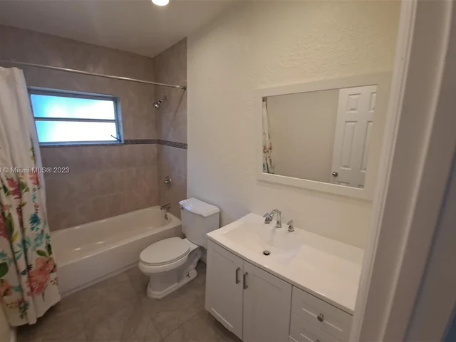 335 SW 18th Ave, Fort Lauderdale FL 33312