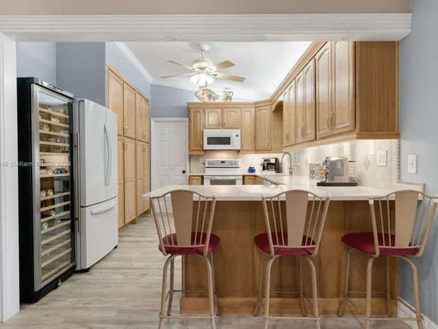 2450 SW 102nd Pl, Miami FL 33165