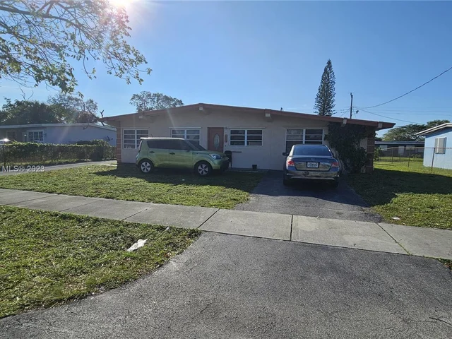 3250 NW 4th St, Lauderhill FL 33311
