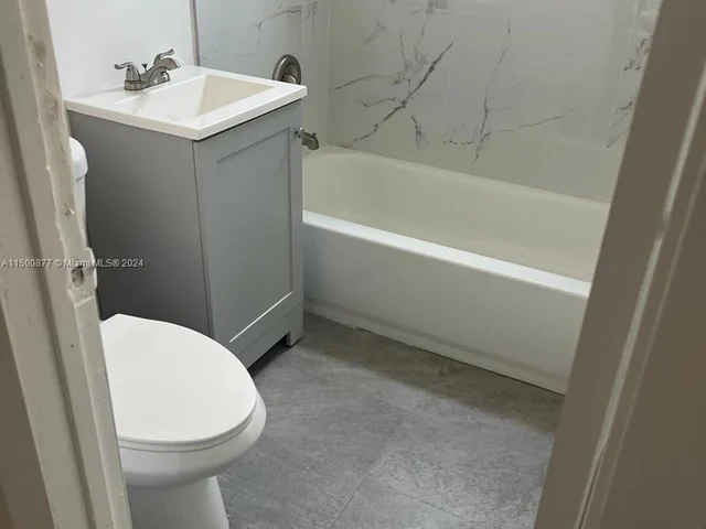 1510 NW 68th St # 3, Miami FL 33147