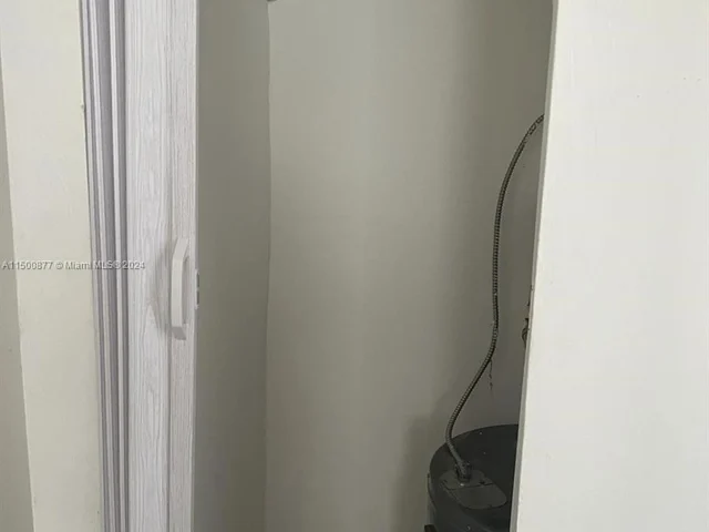 1510 NW 68th St # 3, Miami FL 33147