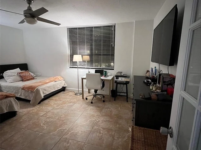 10185 Collins Ave # 309, Bal Harbour FL 33154