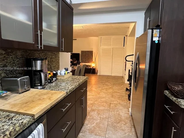 10185 Collins Ave # 309, Bal Harbour FL 33154