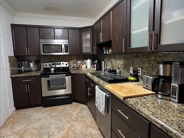 10185 Collins Ave # 309, Bal Harbour FL 33154