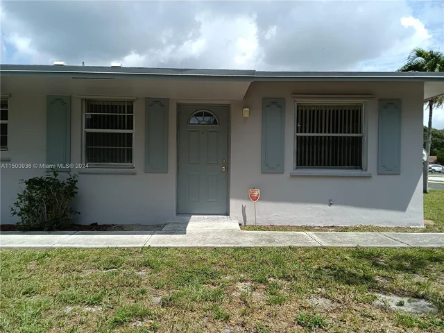 1502 N 57th Ter, Hollywood FL 33021
