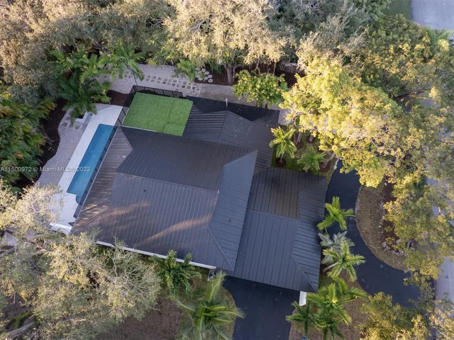 11340 SW 74th Ct, Pinecrest FL 33156