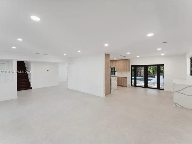 11340 SW 74th Ct, Pinecrest FL 33156