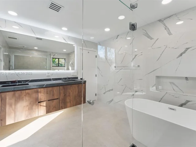 11340 SW 74th Ct, Pinecrest FL 33156