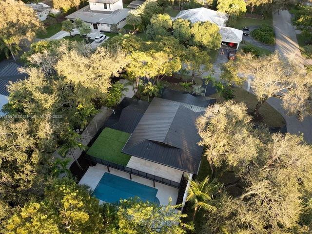 11340 SW 74th Ct, Pinecrest FL 33156