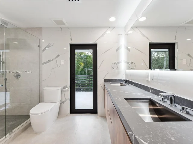 11340 SW 74th Ct, Pinecrest FL 33156