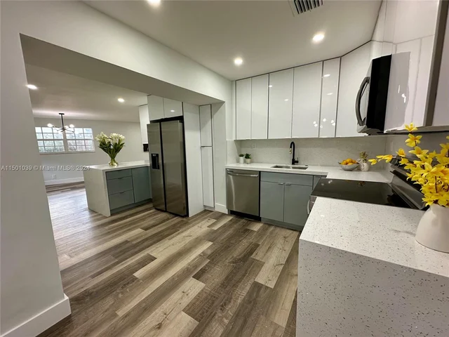 1619 NW 16th St, Fort Lauderdale FL 33311