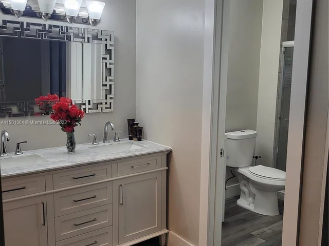 6193 Pine Tree Ln # C, Tamarac FL 33319