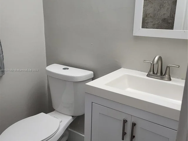 6193 Pine Tree Ln # C, Tamarac FL 33319