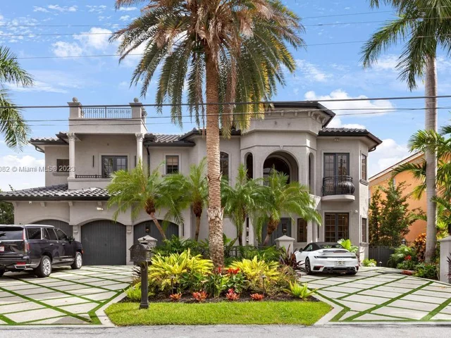 3380 NE 170th St, North Miami Beach FL 33160