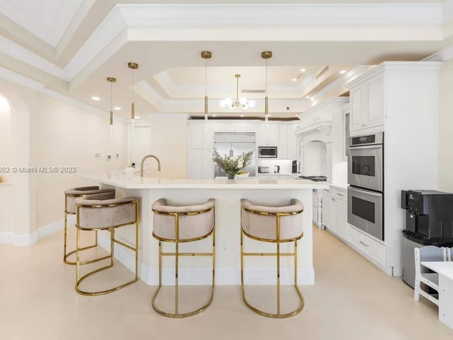 3380 NE 170th St, North Miami Beach FL 33160