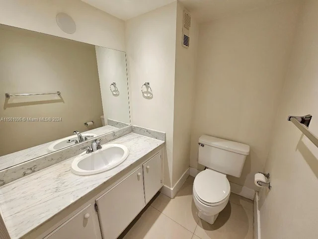 1300 NE Miami Gardens Dr # 503E, Miami FL 33179