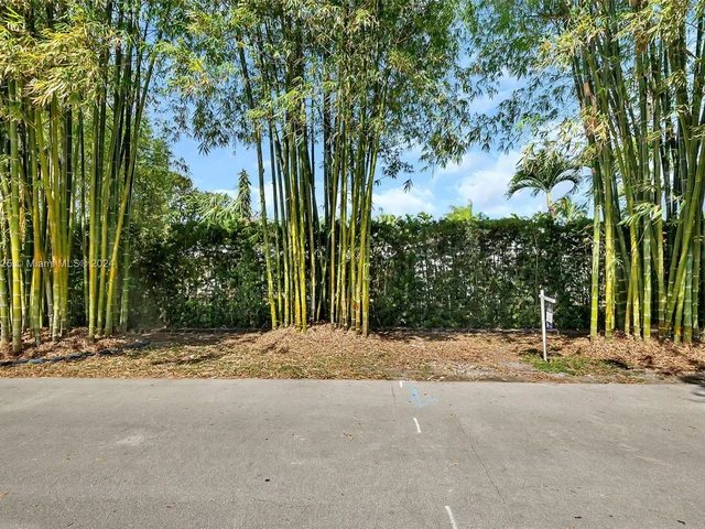 8845 SW 161st St, Palmetto Bay FL 33157